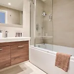 Contemporary Staycation, St Julian's Appartement San Ġiljan