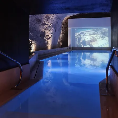 Contemporary Staycation - 16th Floor *