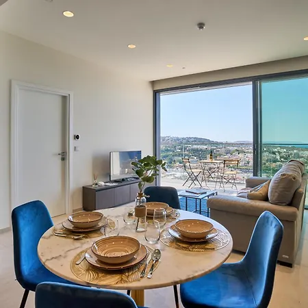 Contemporary Staycation, St Julian's San Ġiljan