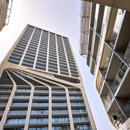 Contemporary Staycation - 16th Floor Apartment *