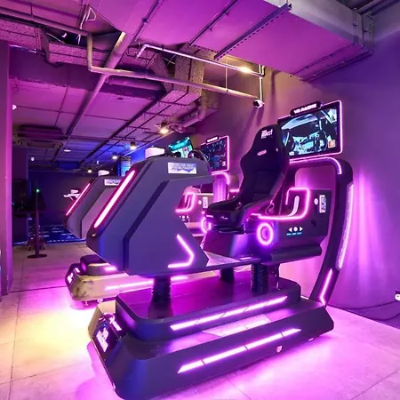 Apartment Contemporary Staycation - 16th Floor