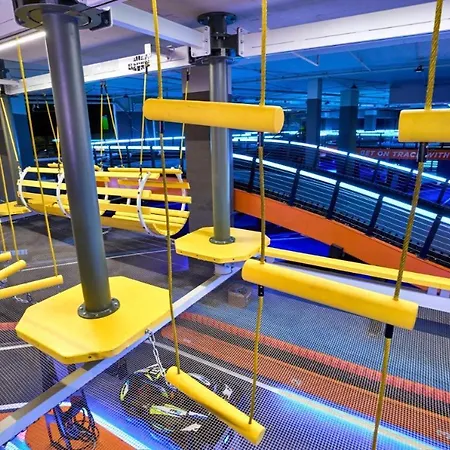 Apartment Contemporary Staycation - 16th Floor