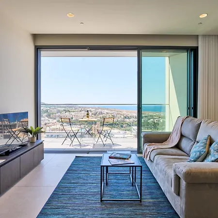 Apartment Contemporary Staycation, St Julian's *